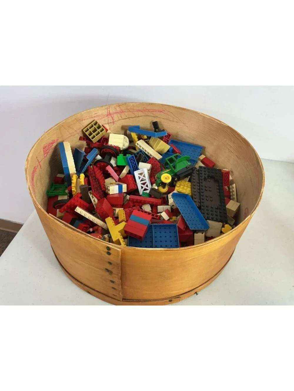 LEGO 8 lbs Bulk Lot Accessories Parts Pieces Bricks Blocks Vintage 90s-2000s